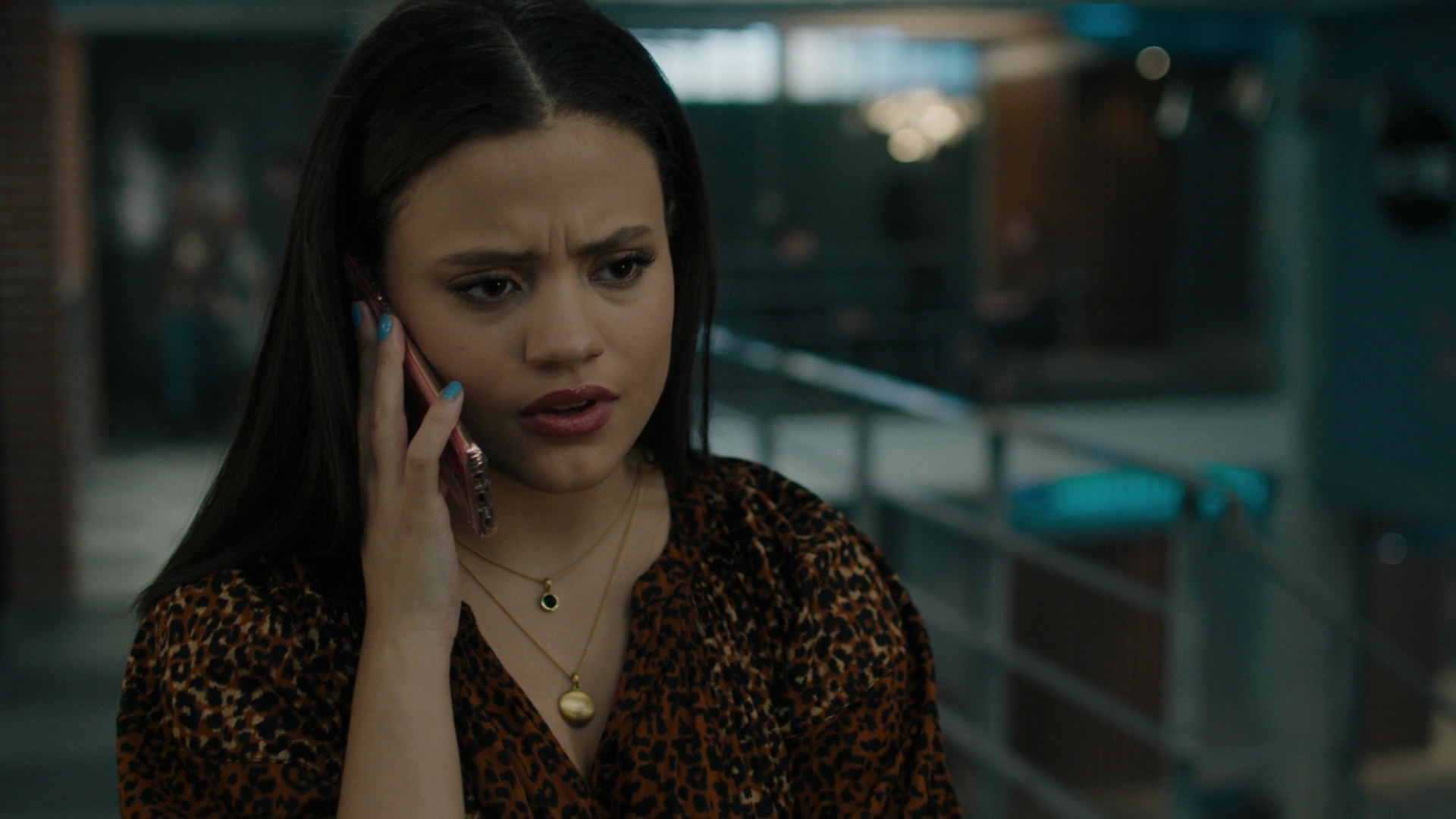 Charmed-Online-dot-nl_Charmed2x02SomeonesGoingToDie0990.jpg