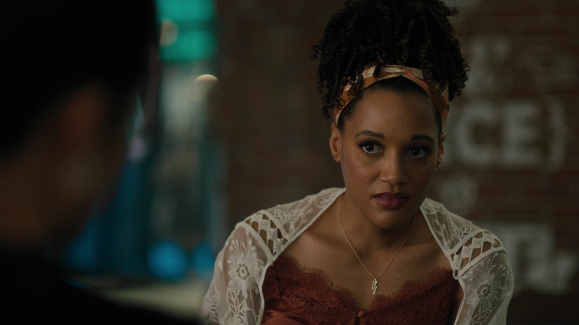 Charmed-Online-dot-nl_Charmed2x02SomeonesGoingToDie1059.jpg
