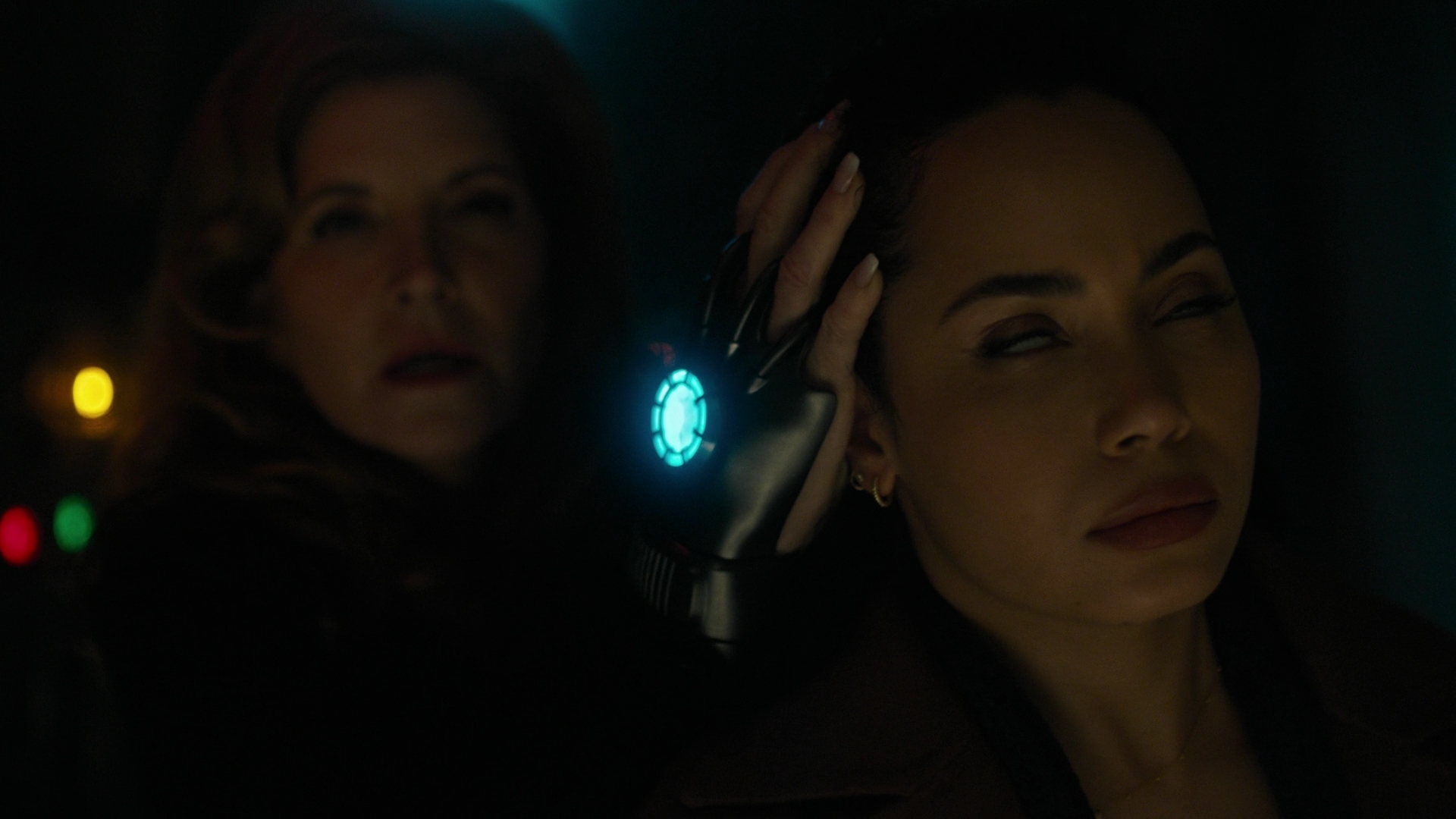 Charmed-Online-dot-nl_Charmed2x02SomeonesGoingToDie1631.jpg