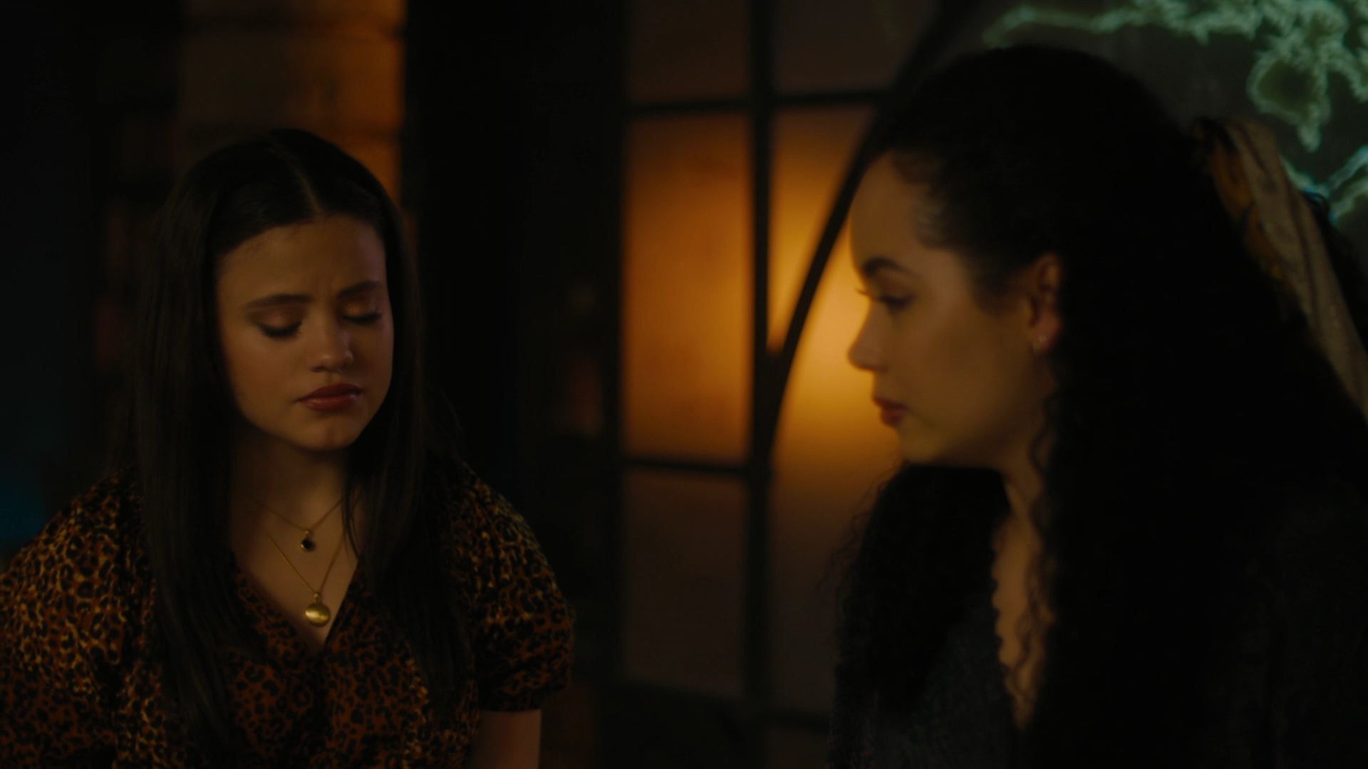 Charmed-Online-dot-nl_Charmed2x02SomeonesGoingToDie1708.jpg