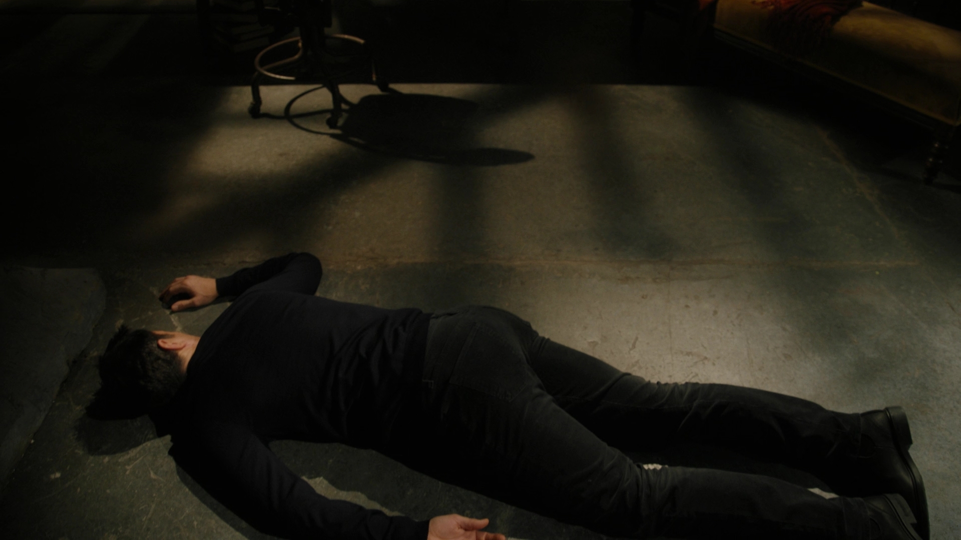 Charmed-Online-dot-nl_Charmed2x02SomeonesGoingToDie1793.jpg