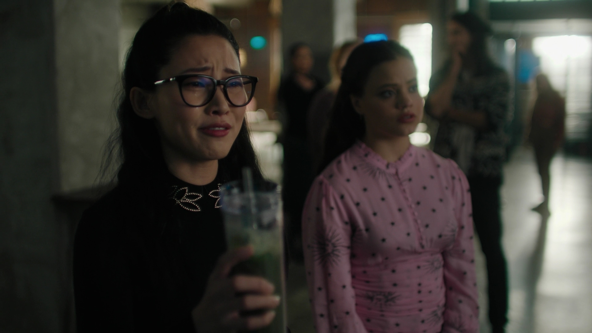 Charmed-Online-dot-nl_Charmed2x02SomeonesGoingToDie1964.jpg