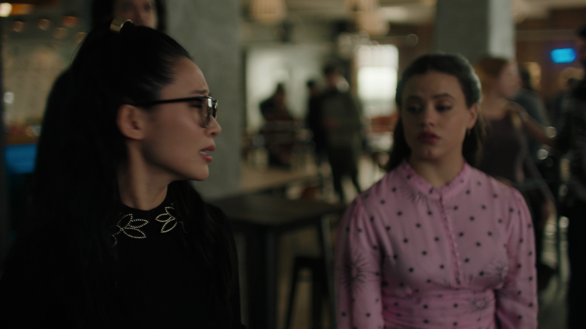 Charmed-Online-dot-nl_Charmed2x02SomeonesGoingToDie1967.jpg