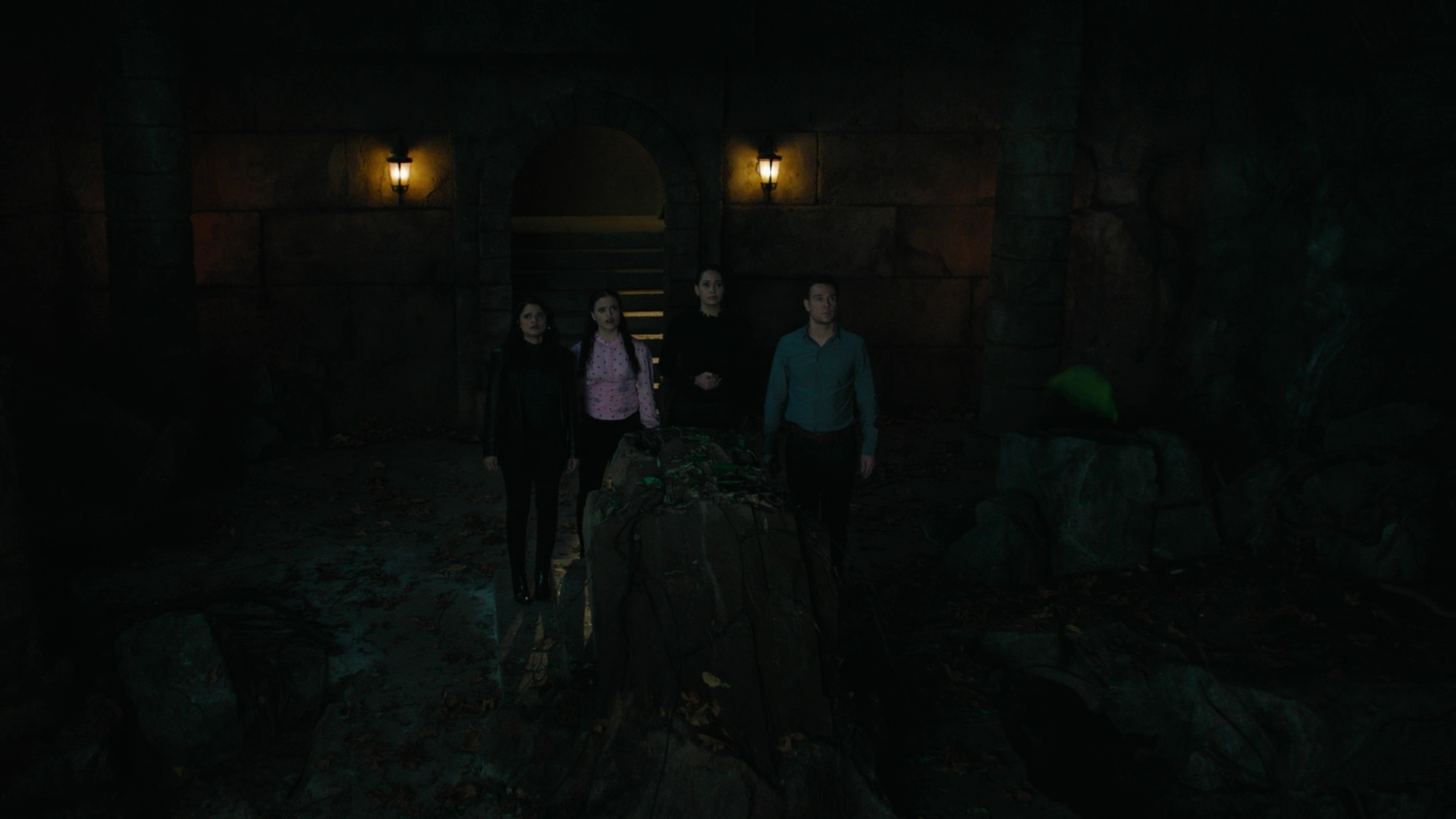 Charmed-Online-dot-nl_Charmed2x02SomeonesGoingToDie2187.jpg
