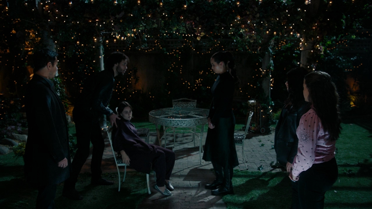 Charmed-Online-dot-nl_Charmed3x03Triage0313.jpg