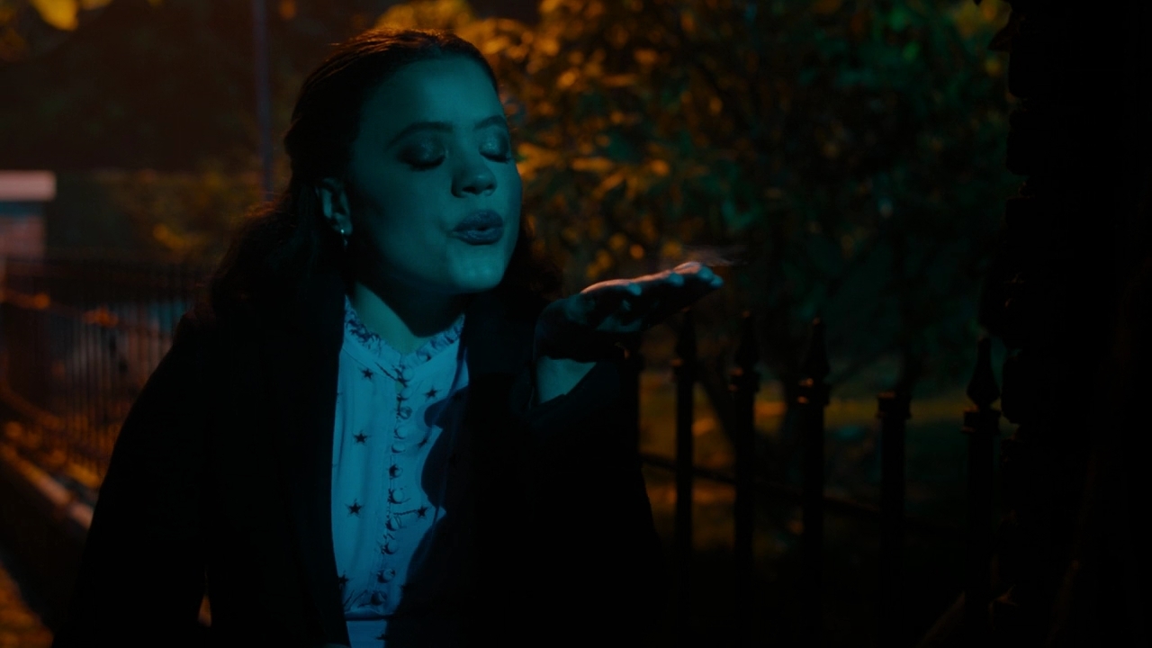 Charmed-Online-dot-nl_Charmed3x03Triage0624.jpg