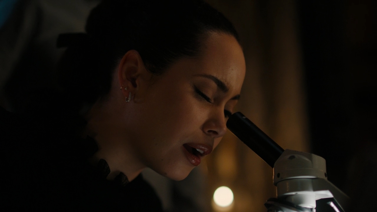 Charmed-Online-dot-nl_Charmed3x03Triage0716.jpg