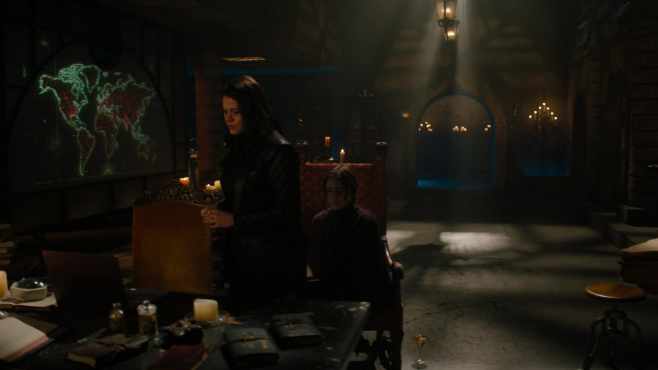 Charmed-Online-dot-nl_Charmed3x03Triage0885.jpg