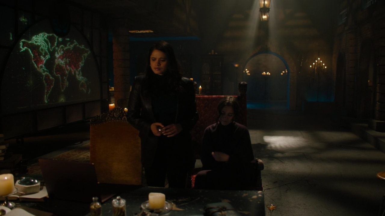 Charmed-Online-dot-nl_Charmed3x03Triage0886.jpg