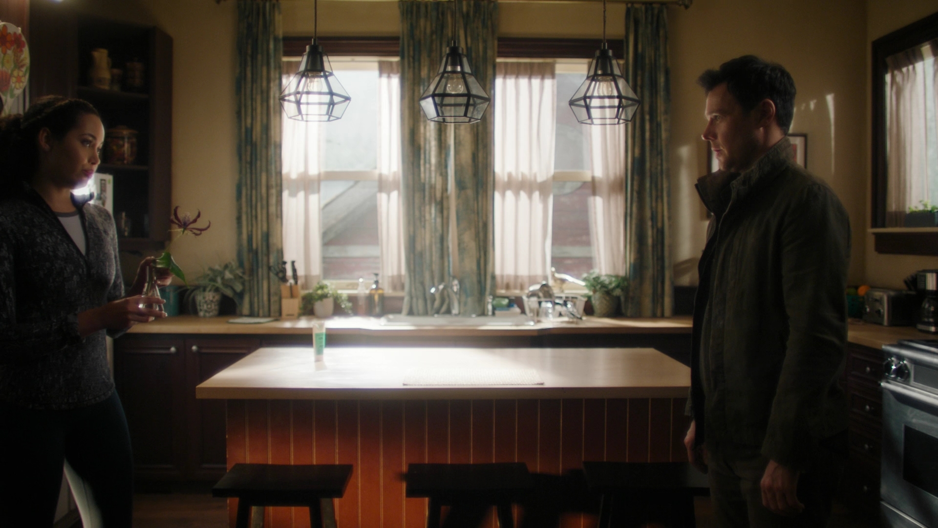 Charmed-Online-dot-nl_Charmed3x04YouCantTouchThis0156.jpg