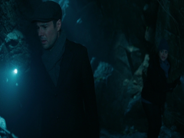 Charmed-Online-dot-nl_Charmed3x08OTheTangledWeb2100.jpg