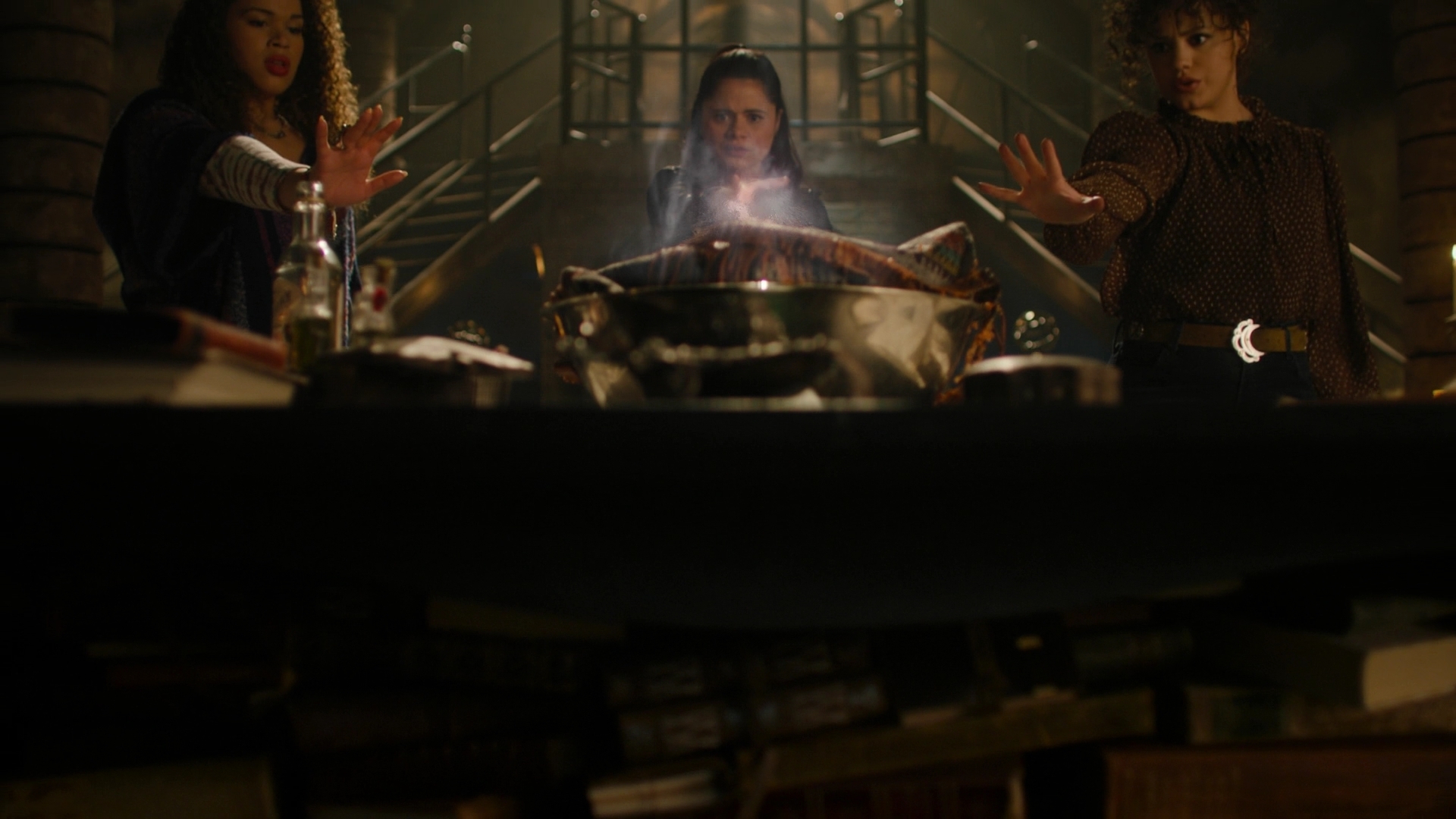 Charmed-Online-dot-nl_Charmed3x09NoHabloBrujeria1980.jpg