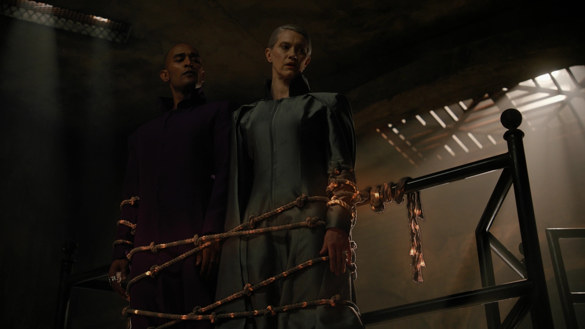 Charmed-Online-dot-nl_Charmed3x10BrujaHa1488.jpg