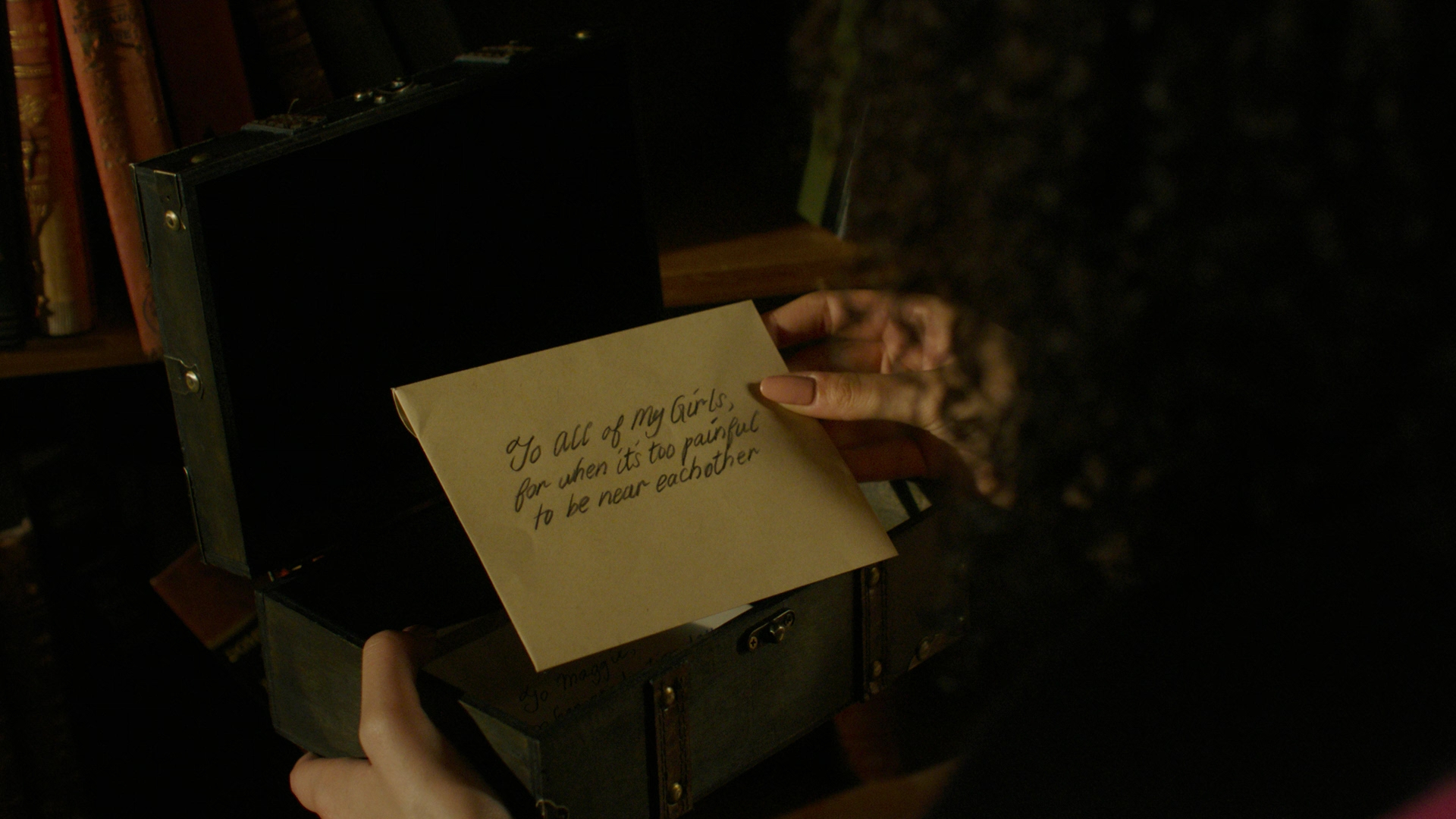 Charmed-Online-dot-nl_Charmed3x12SpectralHealing0118.jpg