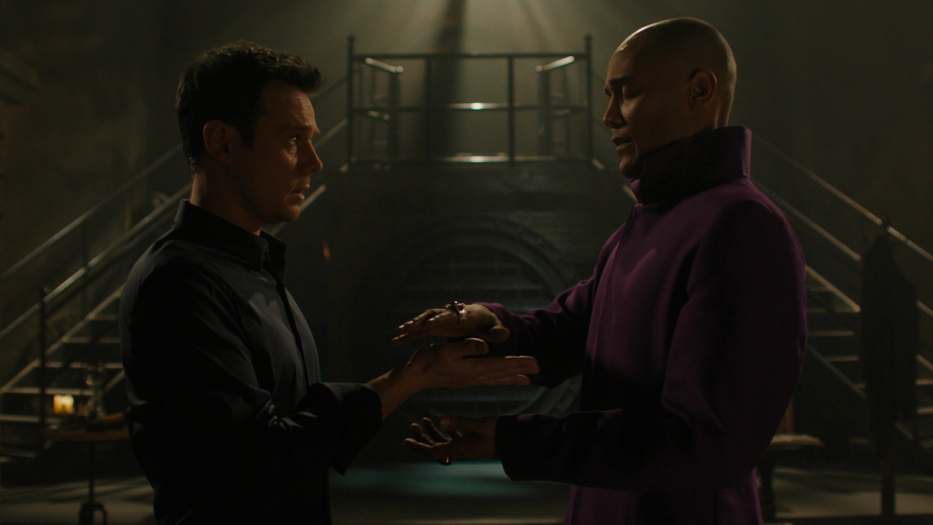 Charmed-Online-dot-nl_Charmed3x12SpectralHealing0300.jpg