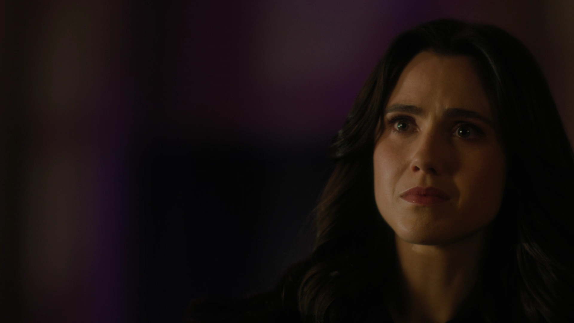Charmed-Online-dot-nl_Charmed3x12SpectralHealing1070.jpg