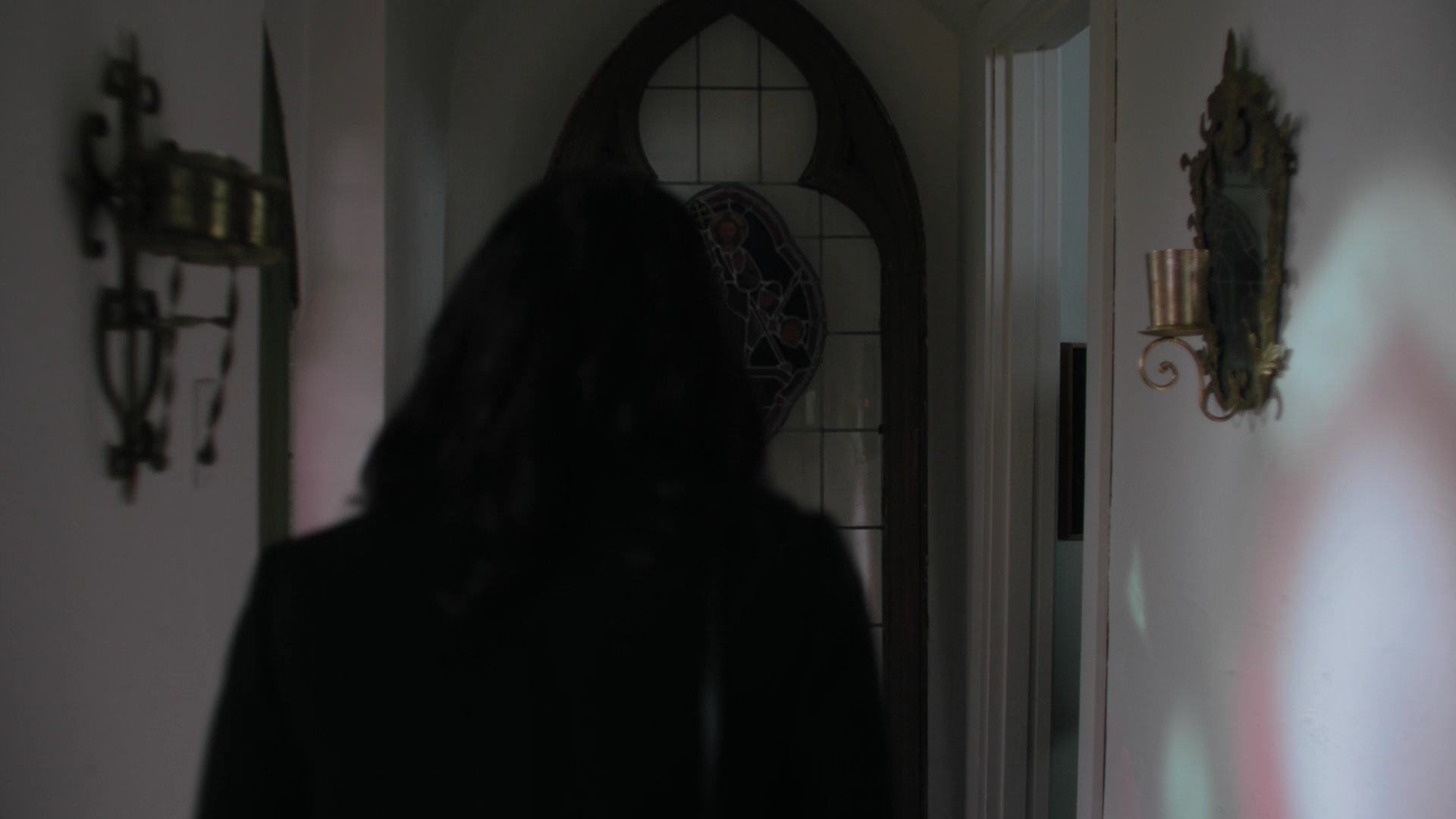 Charmed-Online-dot-nl_Charmed3x12SpectralHealing1630.jpg