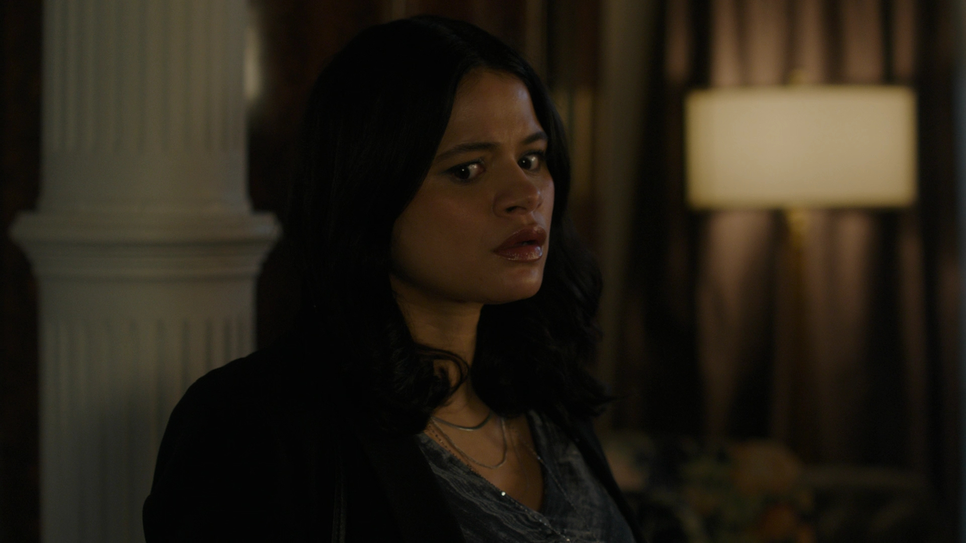 Charmed-Online-dot-nl_Charmed3x12SpectralHealing1637.jpg