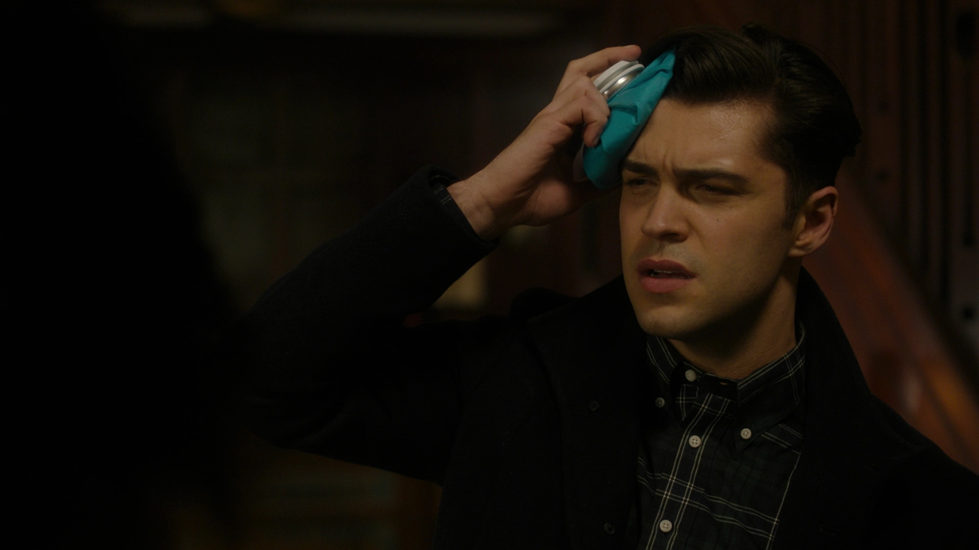 Charmed-Online-dot-nl_Charmed3x12SpectralHealing1654.jpg