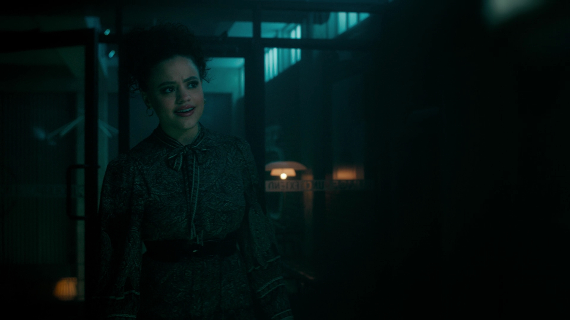 Charmed-Online-dot-nl_Charmed3x13ChaosTheory0331.jpg Charmed-Online-dot-nl_Charmed3x13ChaosTheory0331.jpg