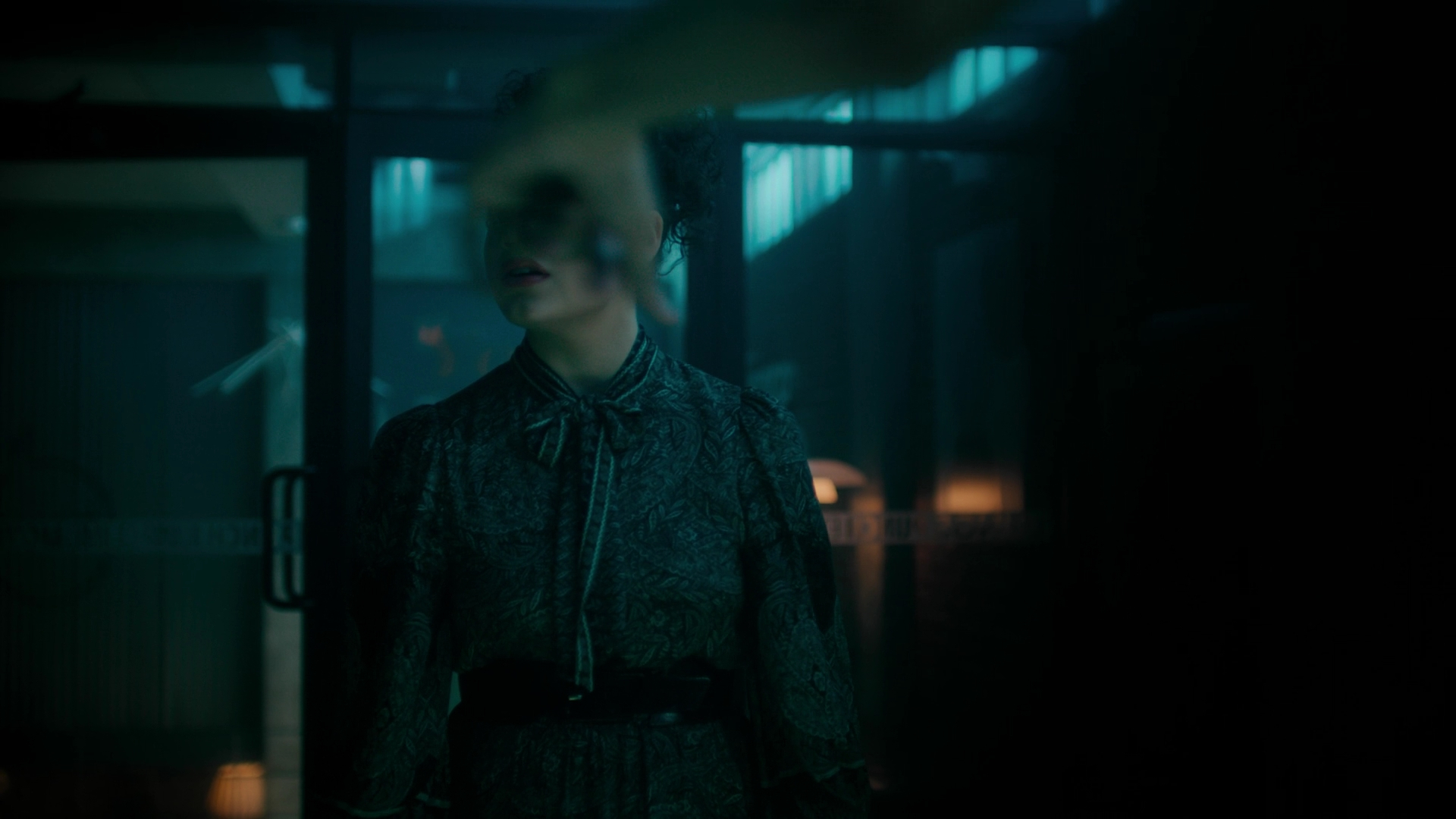 Charmed-Online-dot-nl_Charmed3x13ChaosTheory0505.jpg Charmed-Online-dot-nl_Charmed3x13ChaosTheory0505.jpg