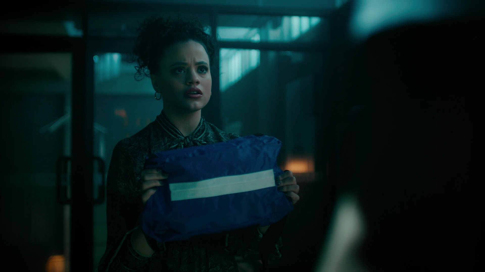 Charmed-Online-dot-nl_Charmed3x13ChaosTheory0555.jpg