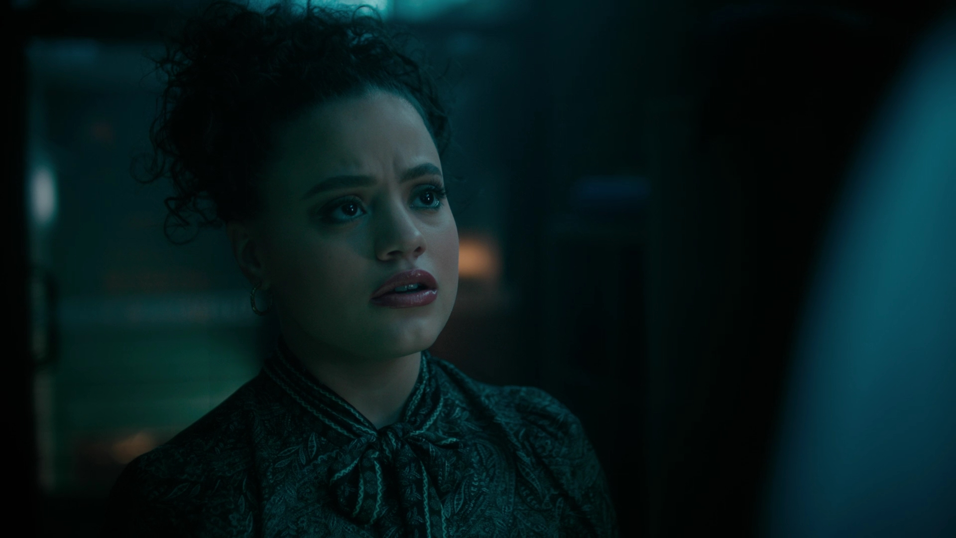 Charmed-Online-dot-nl_Charmed3x13ChaosTheory0577.jpg Charmed-Online-dot-nl_Charmed3x13ChaosTheory0577.jpg