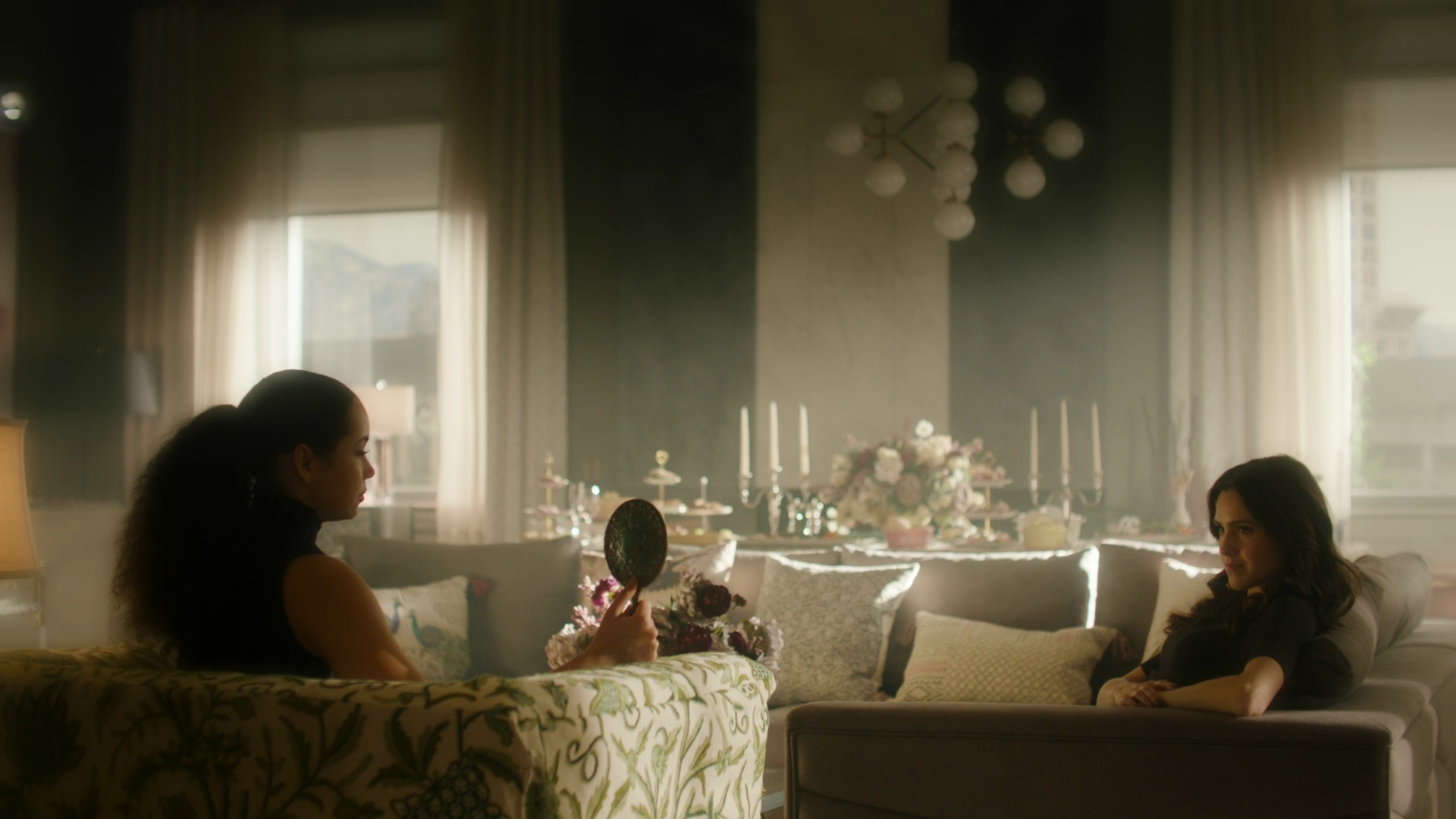 Charmed-Online-dot-nl_Charmed3x13ChaosTheory0676.jpg Charmed-Online-dot-nl_Charmed3x13ChaosTheory0676.jpg