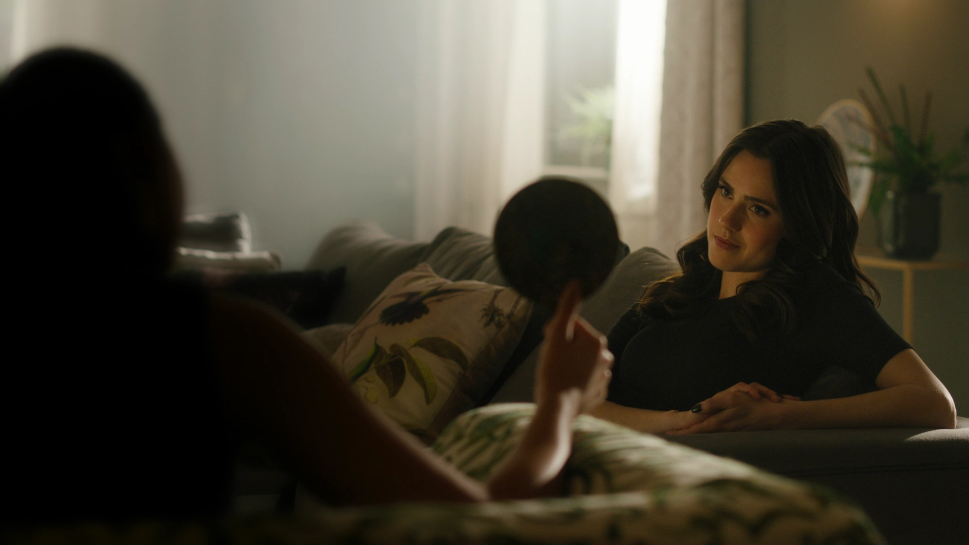 Charmed-Online-dot-nl_Charmed3x13ChaosTheory0714.jpg Charmed-Online-dot-nl_Charmed3x13ChaosTheory0714.jpg