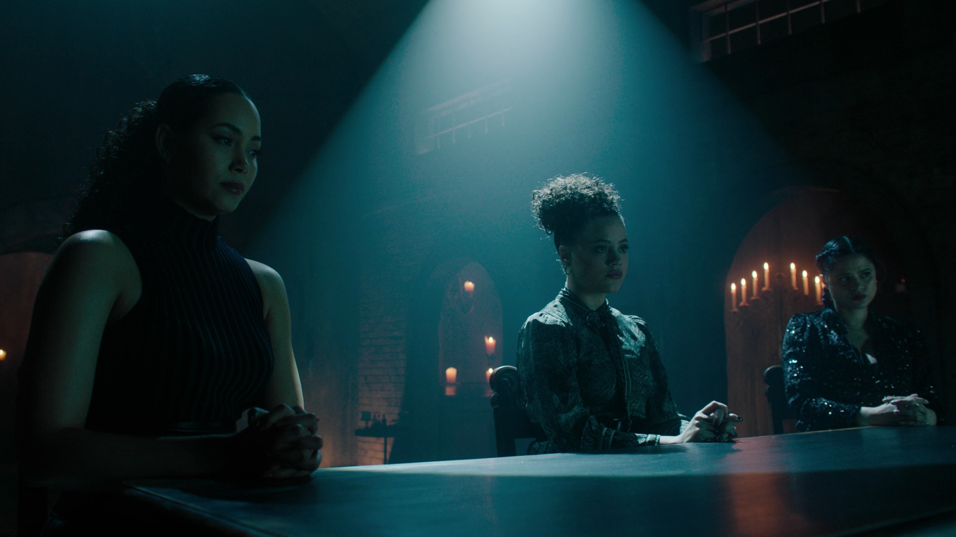 Charmed-Online-dot-nl_Charmed3x13ChaosTheory0947.jpg Charmed-Online-dot-nl_Charmed3x13ChaosTheory0947.jpg