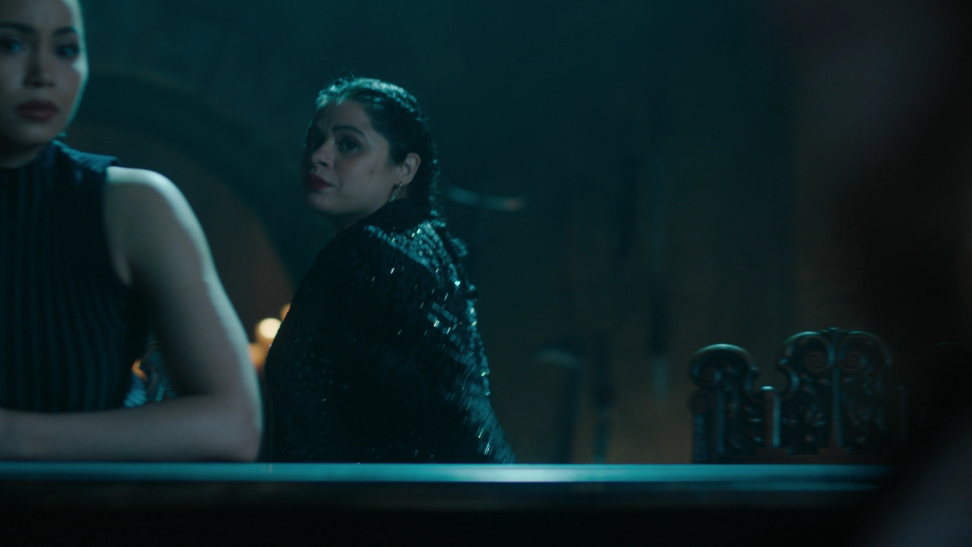 Charmed-Online-dot-nl_Charmed3x13ChaosTheory1705.jpg Charmed-Online-dot-nl_Charmed3x13ChaosTheory1705.jpg