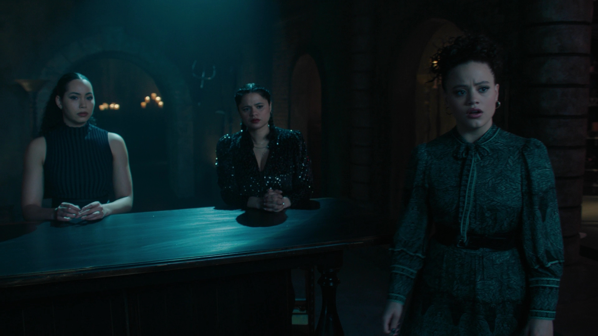 Charmed-Online-dot-nl_Charmed3x13ChaosTheory1890.jpg Charmed-Online-dot-nl_Charmed3x13ChaosTheory1890.jpg