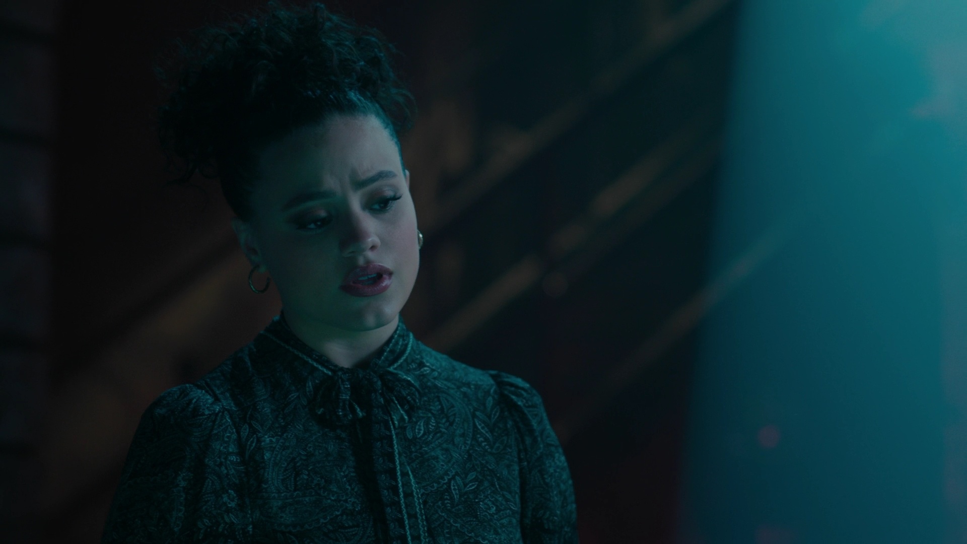 Charmed-Online-dot-nl_Charmed3x13ChaosTheory1919.jpg Charmed-Online-dot-nl_Charmed3x13ChaosTheory1919.jpg