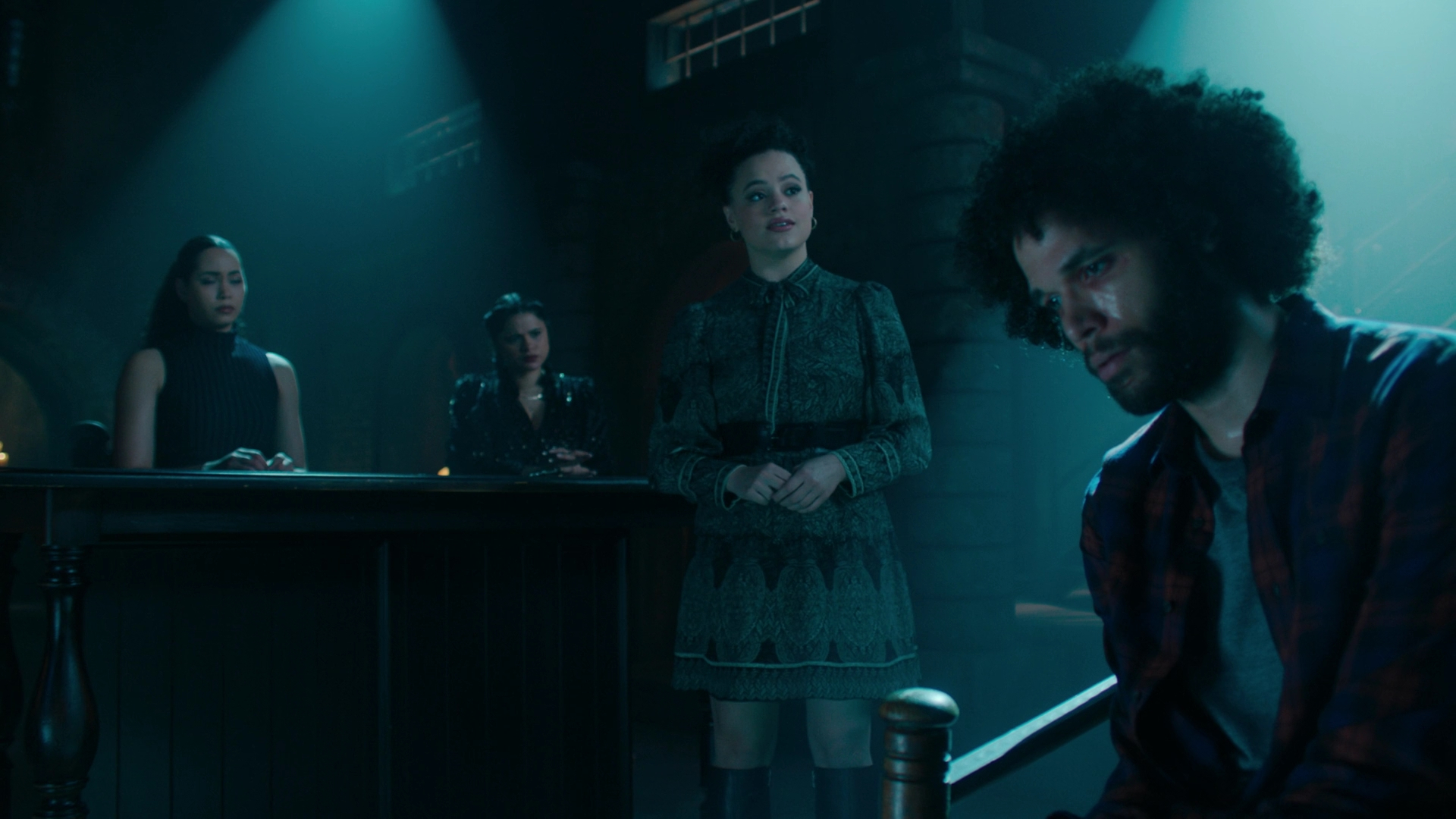 Charmed-Online-dot-nl_Charmed3x13ChaosTheory1951.jpg Charmed-Online-dot-nl_Charmed3x13ChaosTheory1951.jpg