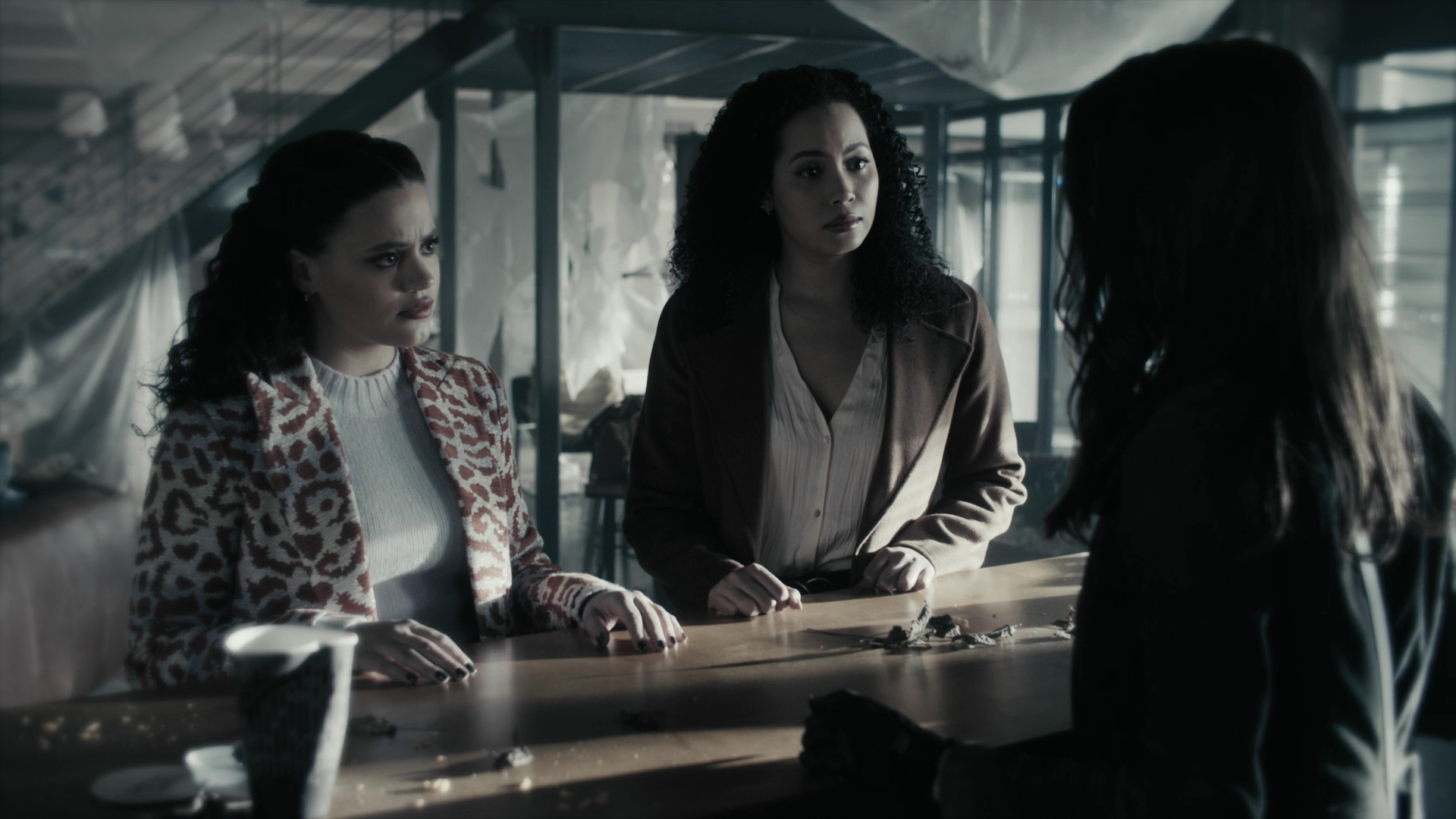 Charmed-Online-dot-nl_Charmed3x15SchrodingersFuture0826.jpg