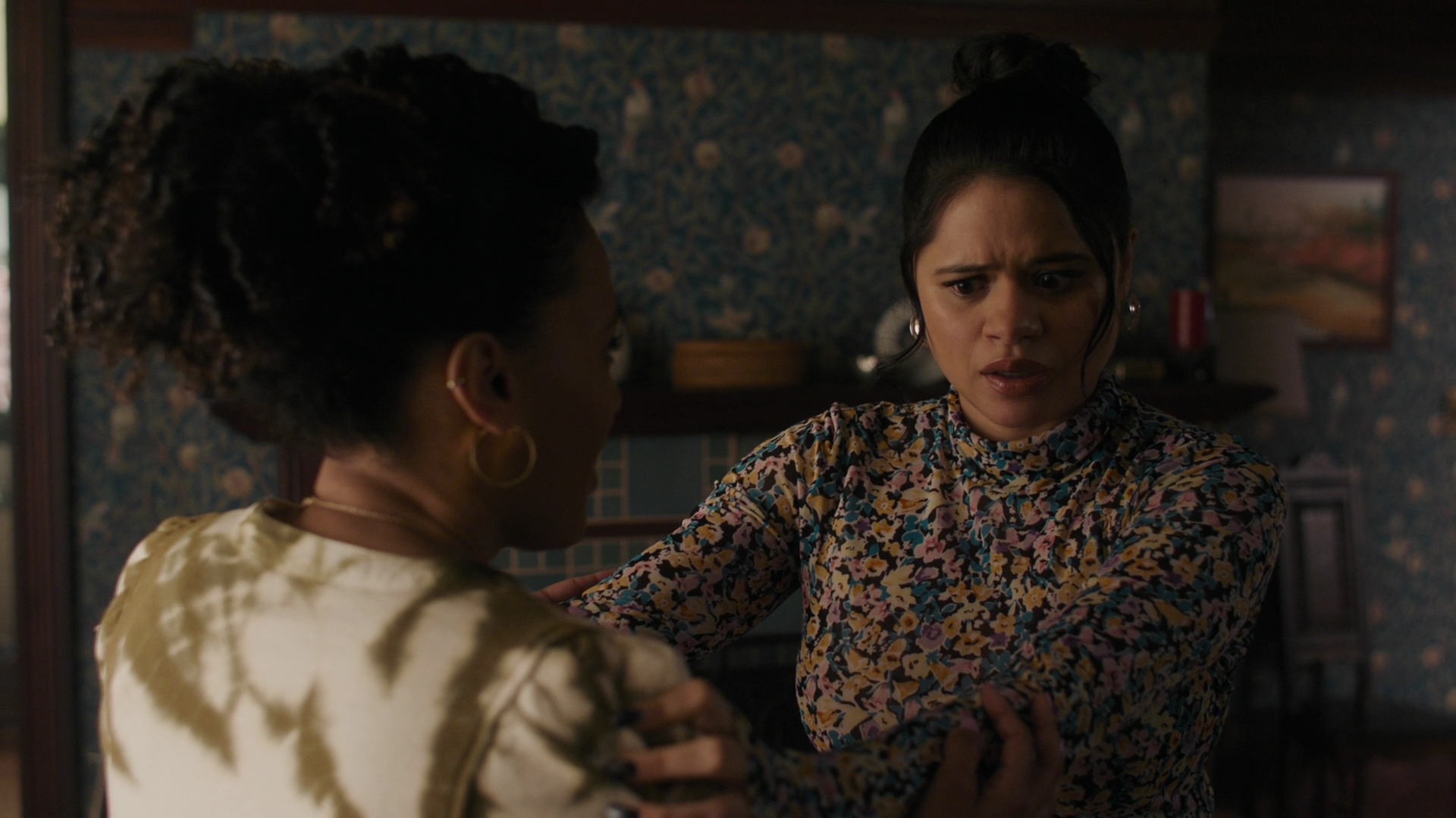 Charmed-Online-dot-nl_Charmed3x15SchrodingersFuture1758.jpg