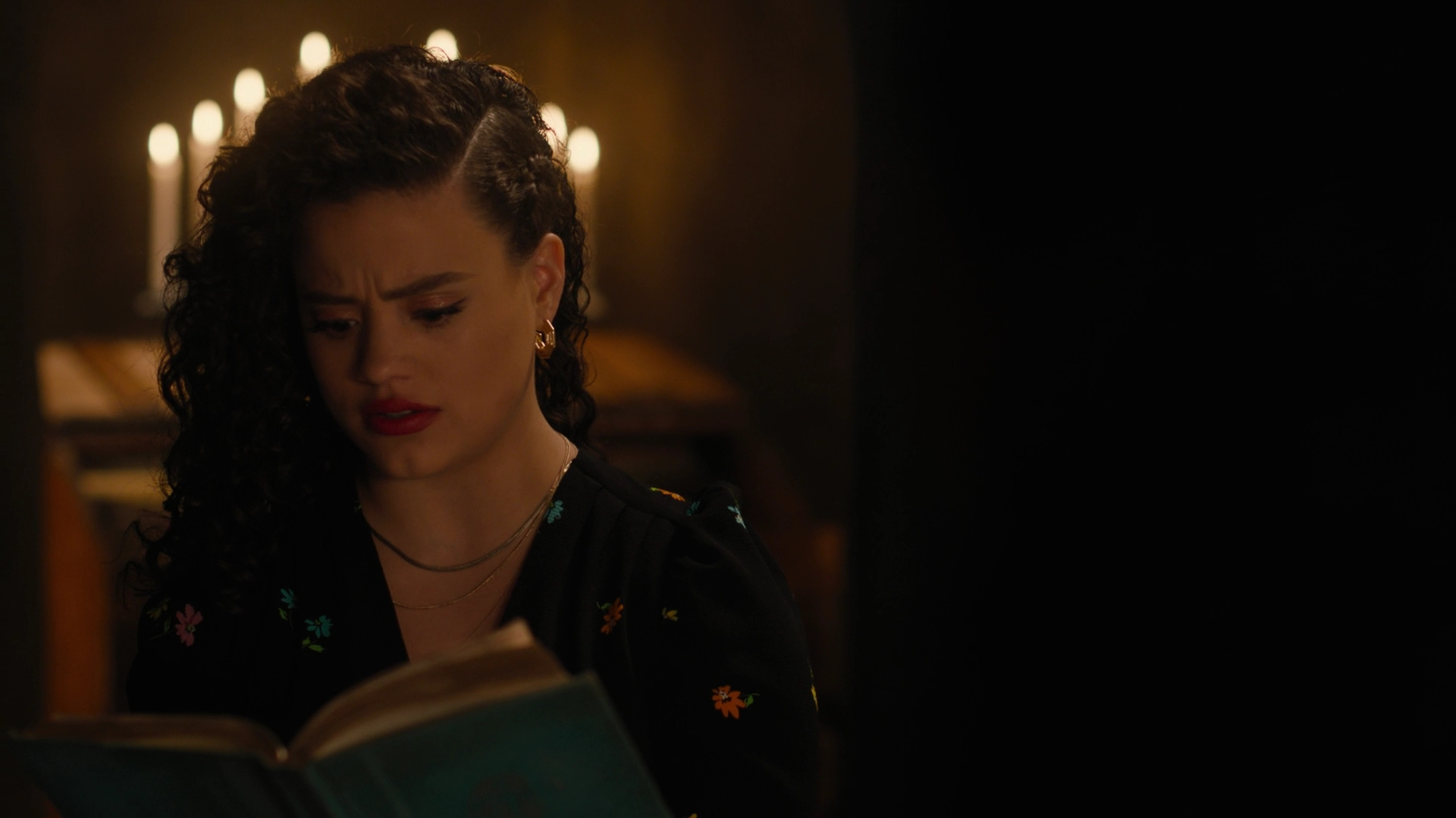 Charmed-Online-dot-nl_Charmed3x16WhattoExpectWhenYoureExpectingtheApocalypse0386.jpg