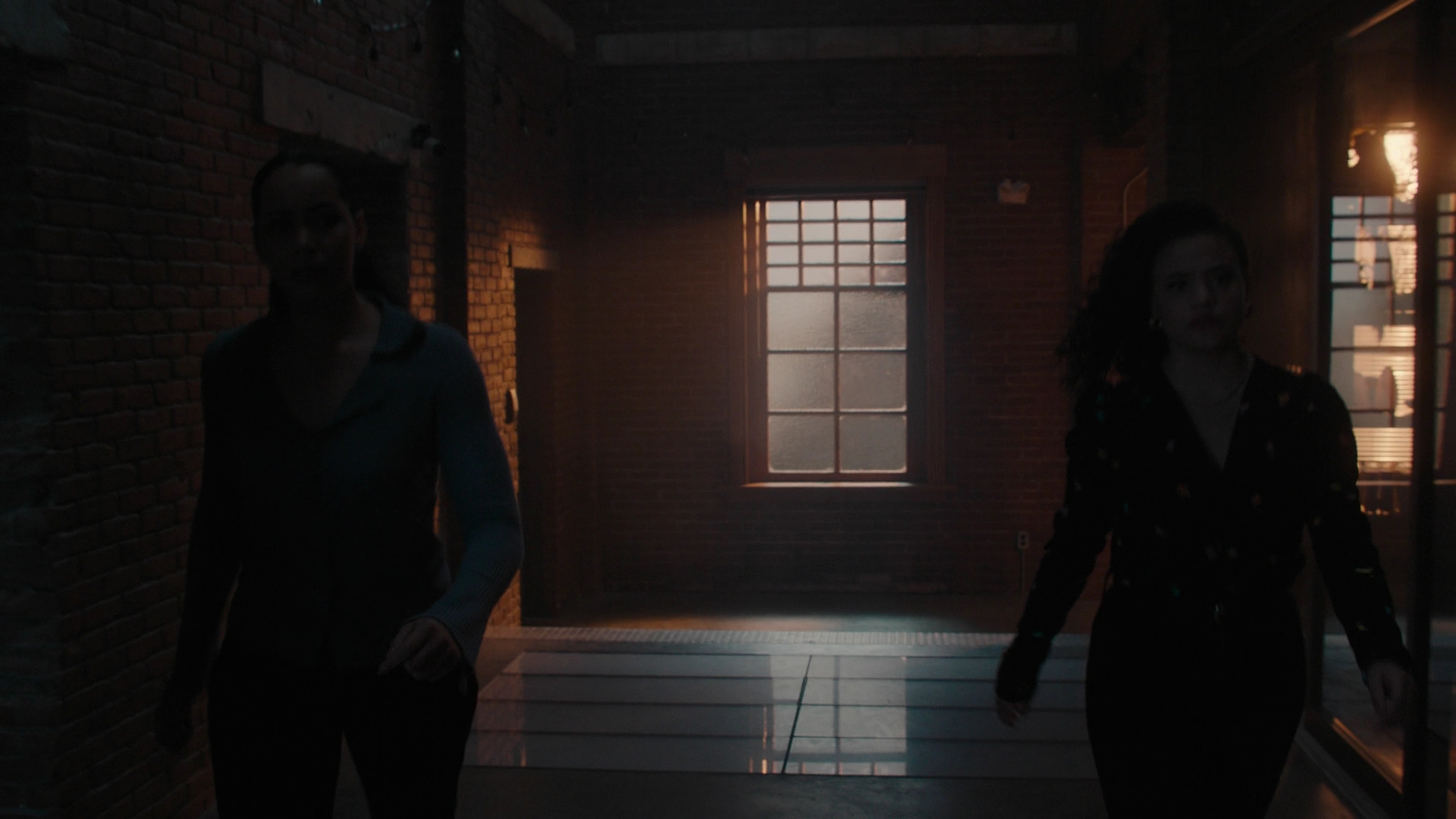 Charmed-Online-dot-nl_Charmed3x16WhattoExpectWhenYoureExpectingtheApocalypse0456.jpg