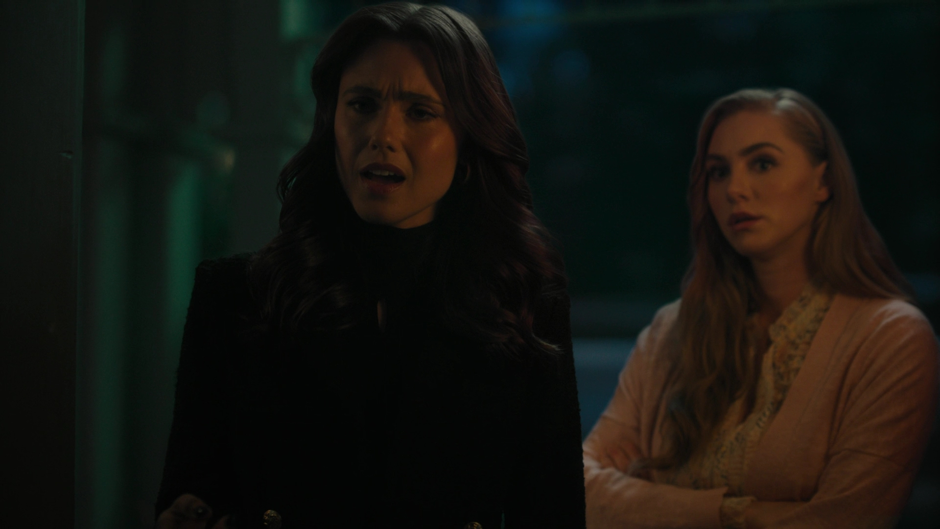 Charmed-Online-dot-nl_Charmed3x16WhattoExpectWhenYoureExpectingtheApocalypse0716.jpg