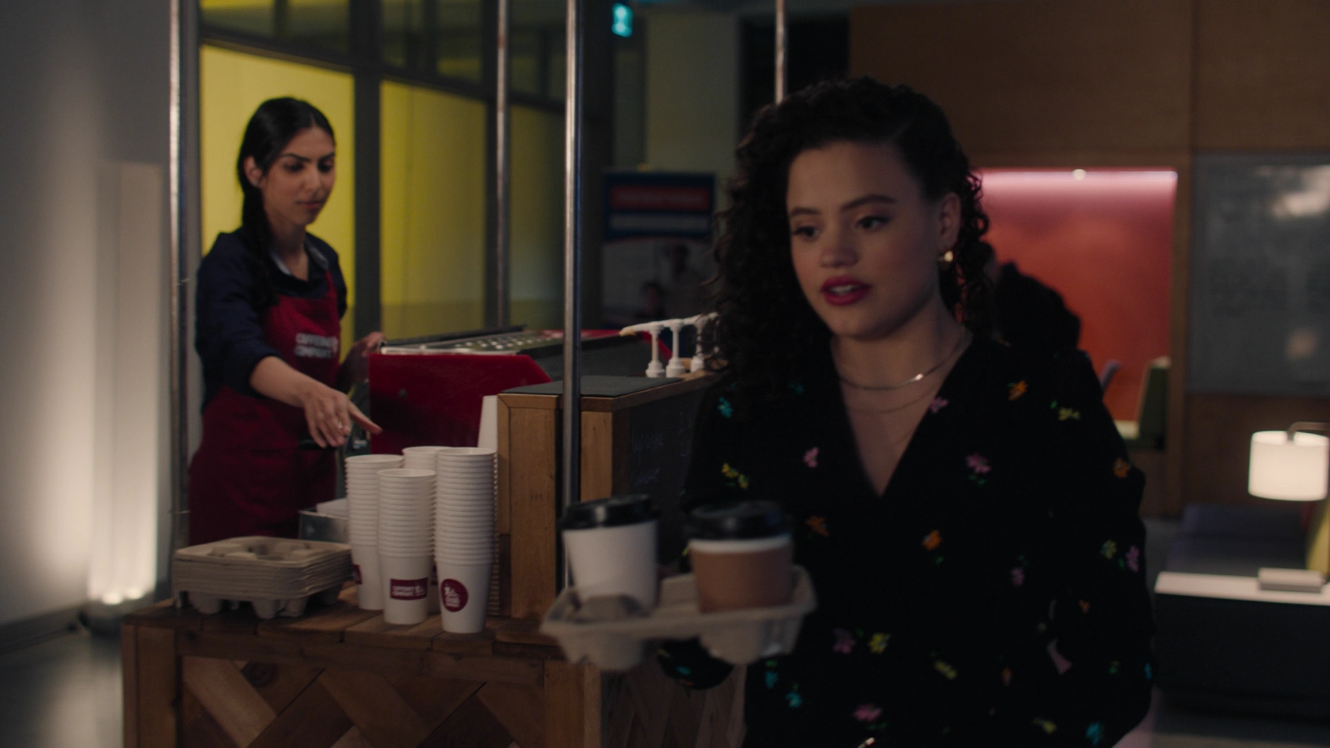 Charmed-Online-dot-nl_Charmed3x16WhattoExpectWhenYoureExpectingtheApocalypse0743.jpg