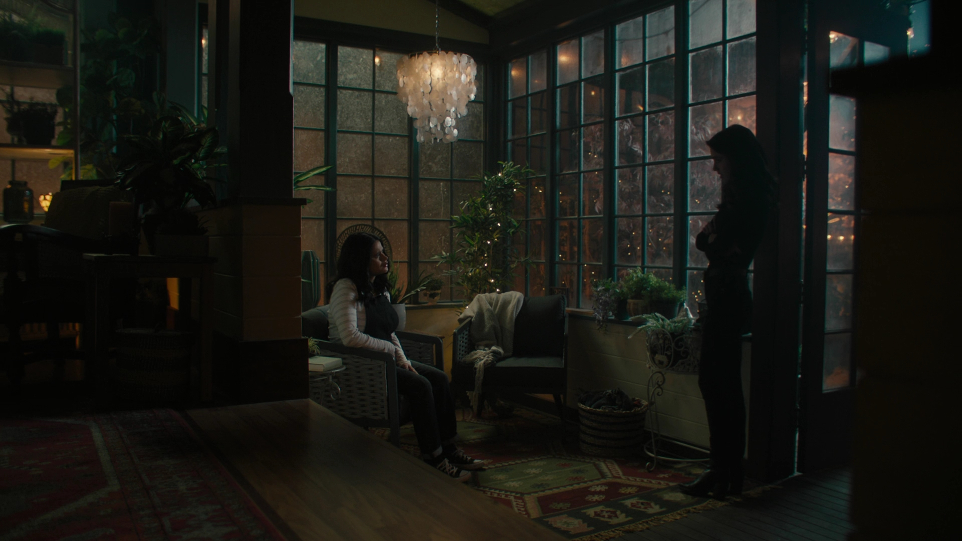 Charmed-Online-dot-nl_Charmed3x16WhattoExpectWhenYoureExpectingtheApocalypse1504.jpg