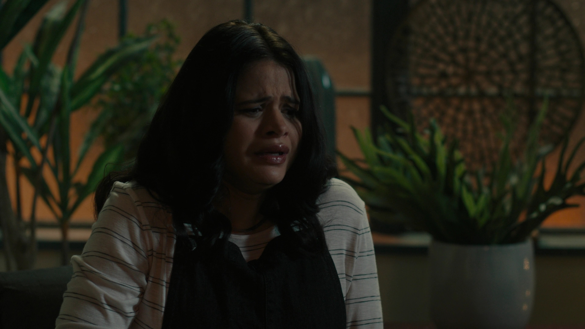 Charmed-Online-dot-nl_Charmed3x16WhattoExpectWhenYoureExpectingtheApocalypse1525.jpg