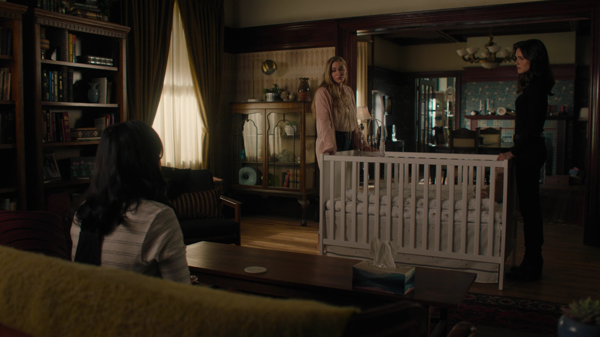 Charmed-Online-dot-nl_Charmed3x16WhattoExpectWhenYoureExpectingtheApocalypse2076.jpg
