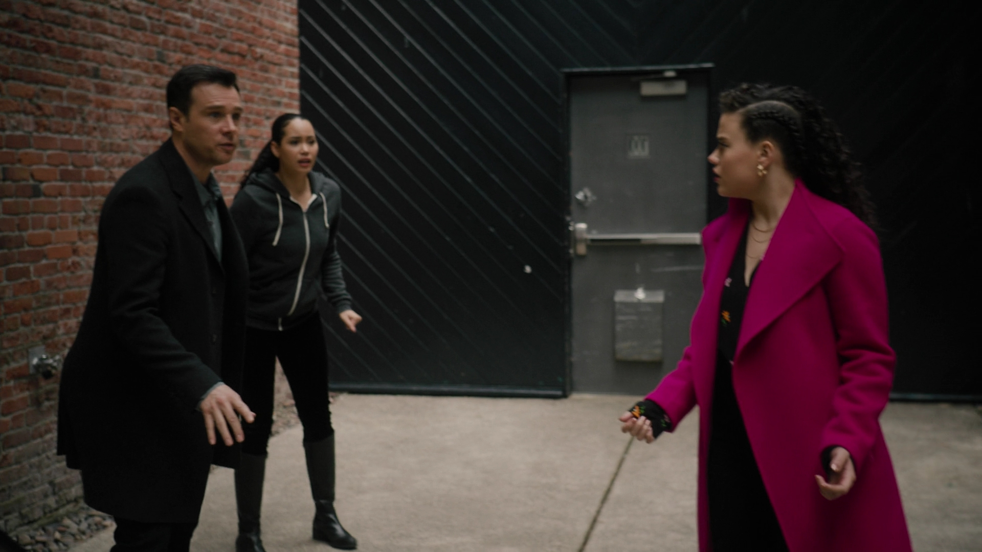 Charmed-Online-dot-nl_Charmed3x16WhattoExpectWhenYoureExpectingtheApocalypse2265.jpg