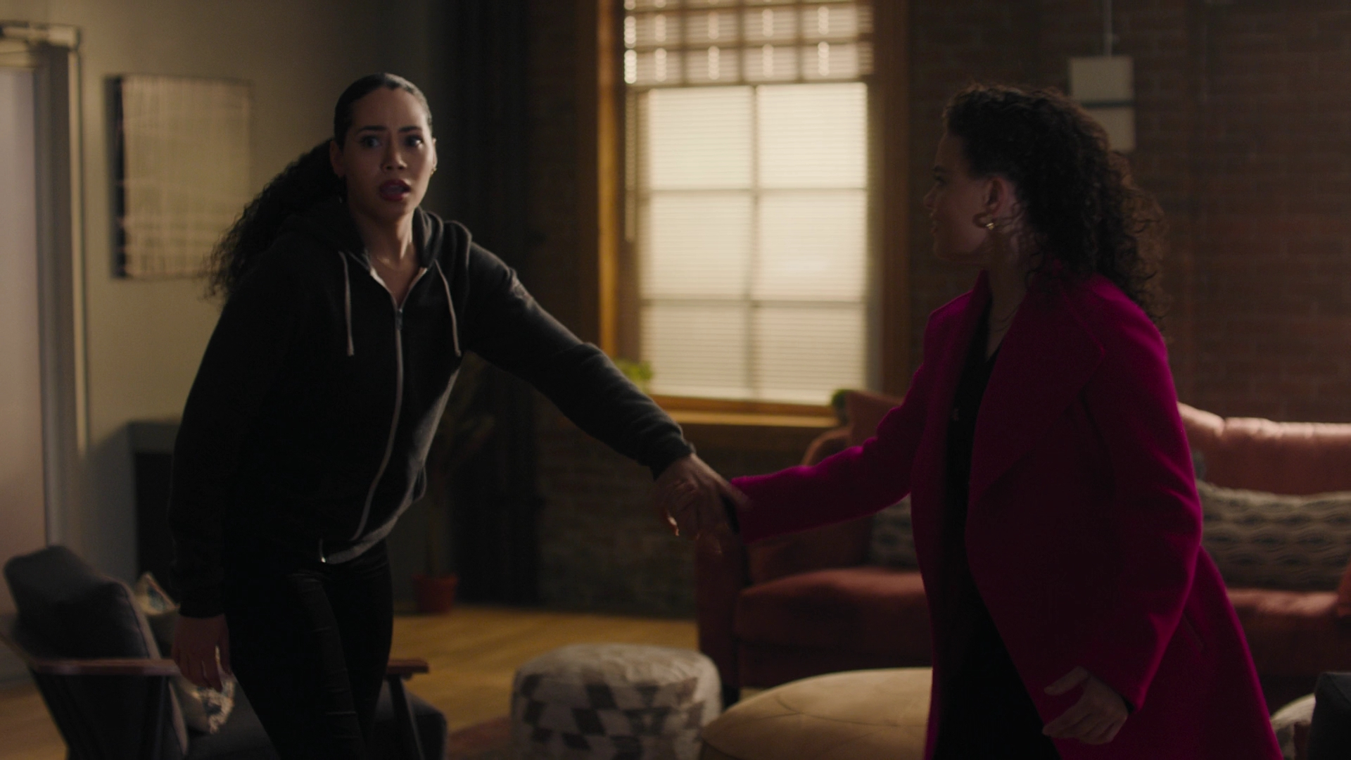 Charmed-Online-dot-nl_Charmed3x16WhattoExpectWhenYoureExpectingtheApocalypse2363.jpg