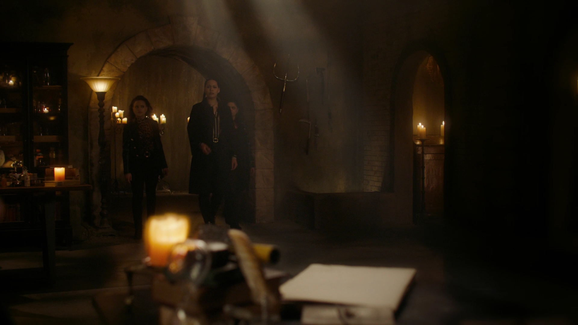 Charmed-Online-dot-nl_Charmed3x17TheCalmBeforeTheStorm0047.jpg