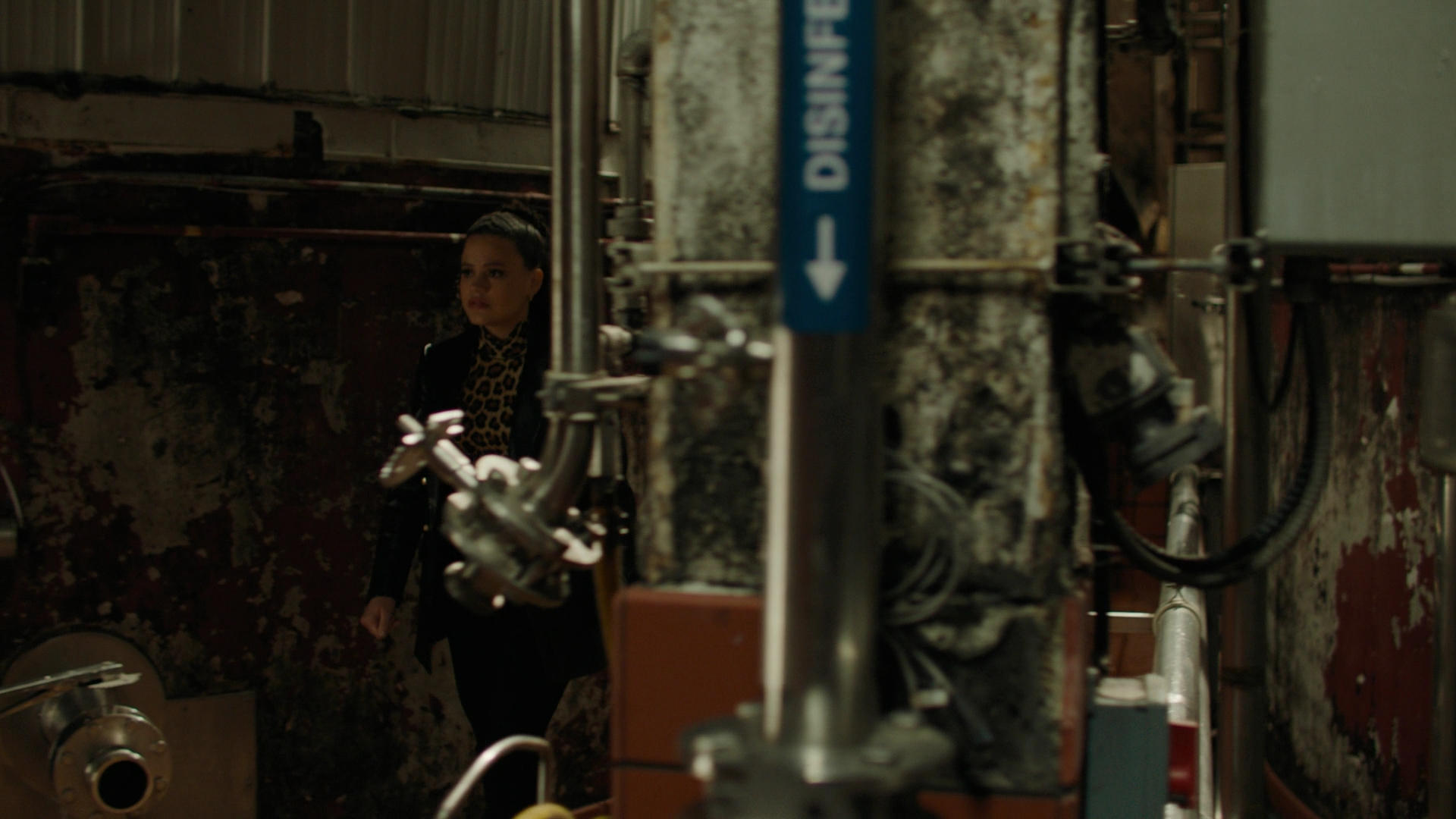 Charmed-Online-dot-nl_Charmed3x17TheCalmBeforeTheStorm0618.jpg Charmed-Online-dot-nl_Charmed3x17TheCalmBeforeTheStorm0618.jpg