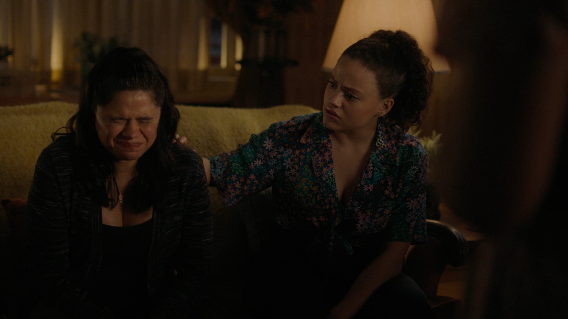 Charmed-Online-dot-nl_Charmed3x17TheCalmBeforeTheStorm2124.jpg