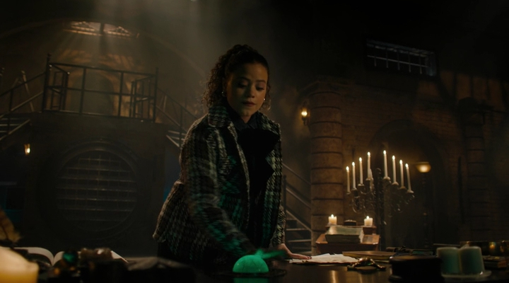 Charmed-Online-dot-nl_Charmed4x01NotThatGirl0738.jpg