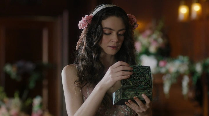 Charmed-Online-dot-nl_Charmed4x01NotThatGirl1672.jpg
